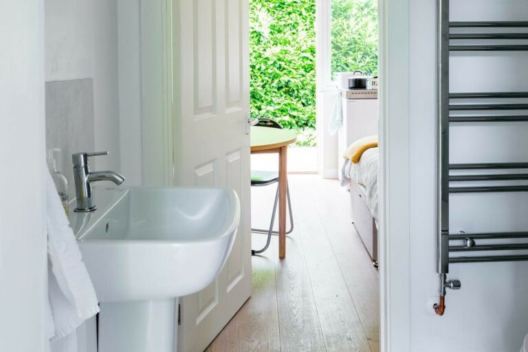 38043cee-8ecc-40a0-9142-aef012f70910