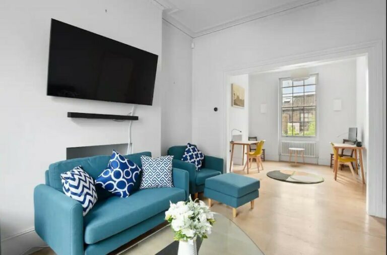 Spacious 3 bedroom apartment Bloomsbury Georgian House in greater London rentals