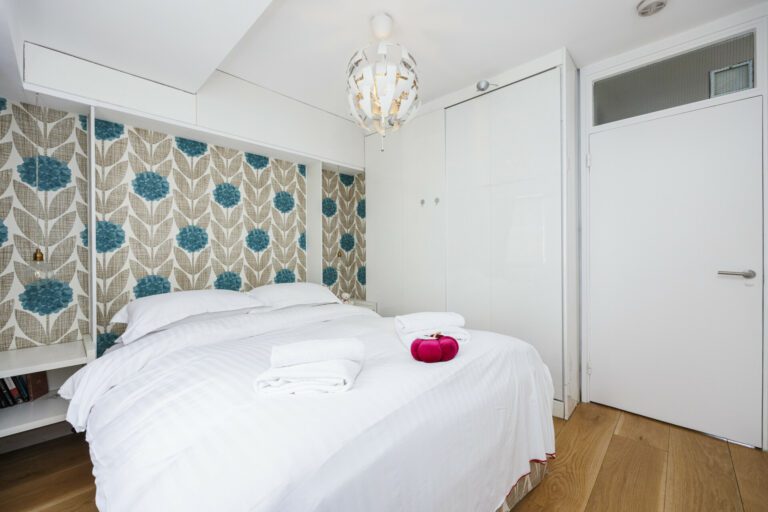 Flat-7-4-Cambridge-Court-007