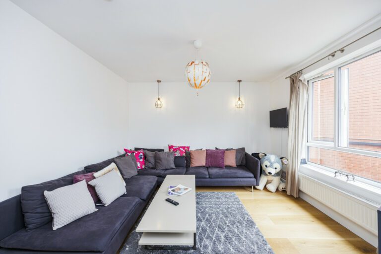 Flat-7-4-Cambridge-Court-023