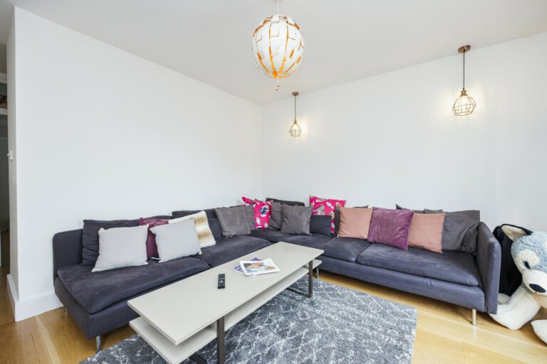 Flat-7-4-Cambridge-Court-026