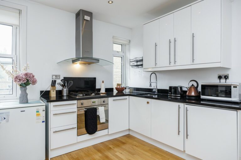 Flat-7-Peabody-Buildings-006