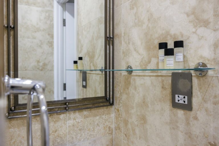 Flat-7-Peabody-Buildings-014